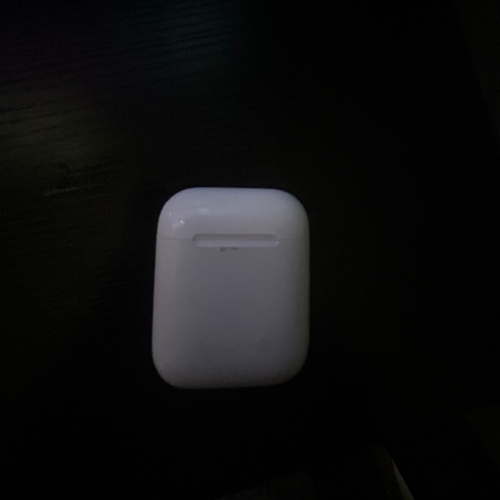 AirPods